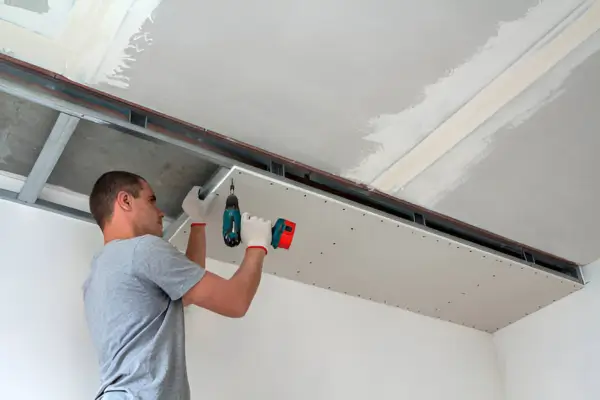 Plastering New Ceilings and Repairs